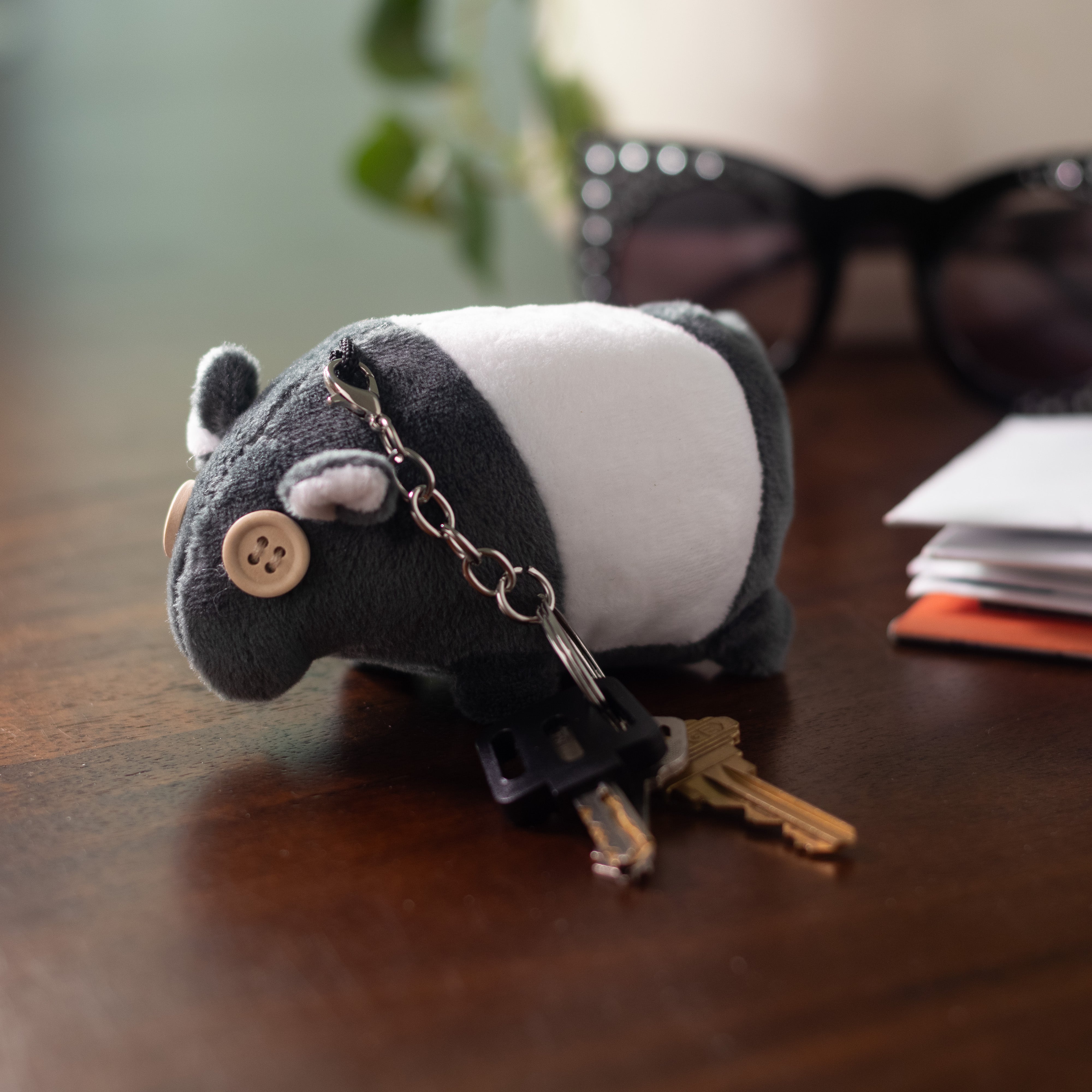 TAPI - EATERNAL NOCTURNAL PLUSH KEYRING